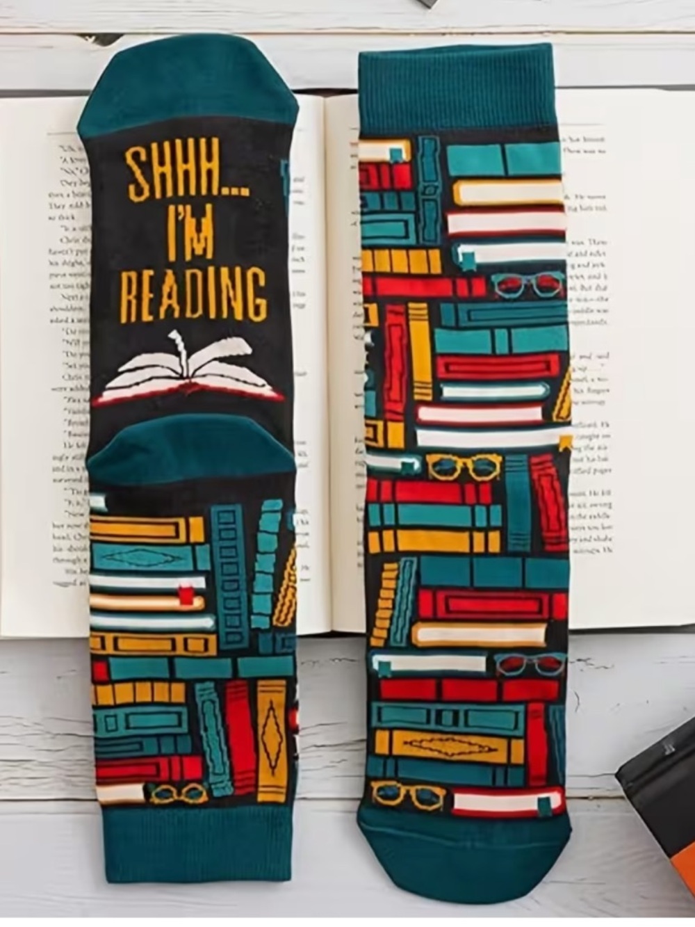 Unisex Novelty 'Shhh... I'm Reading' Crew Socks - OSFM NWT